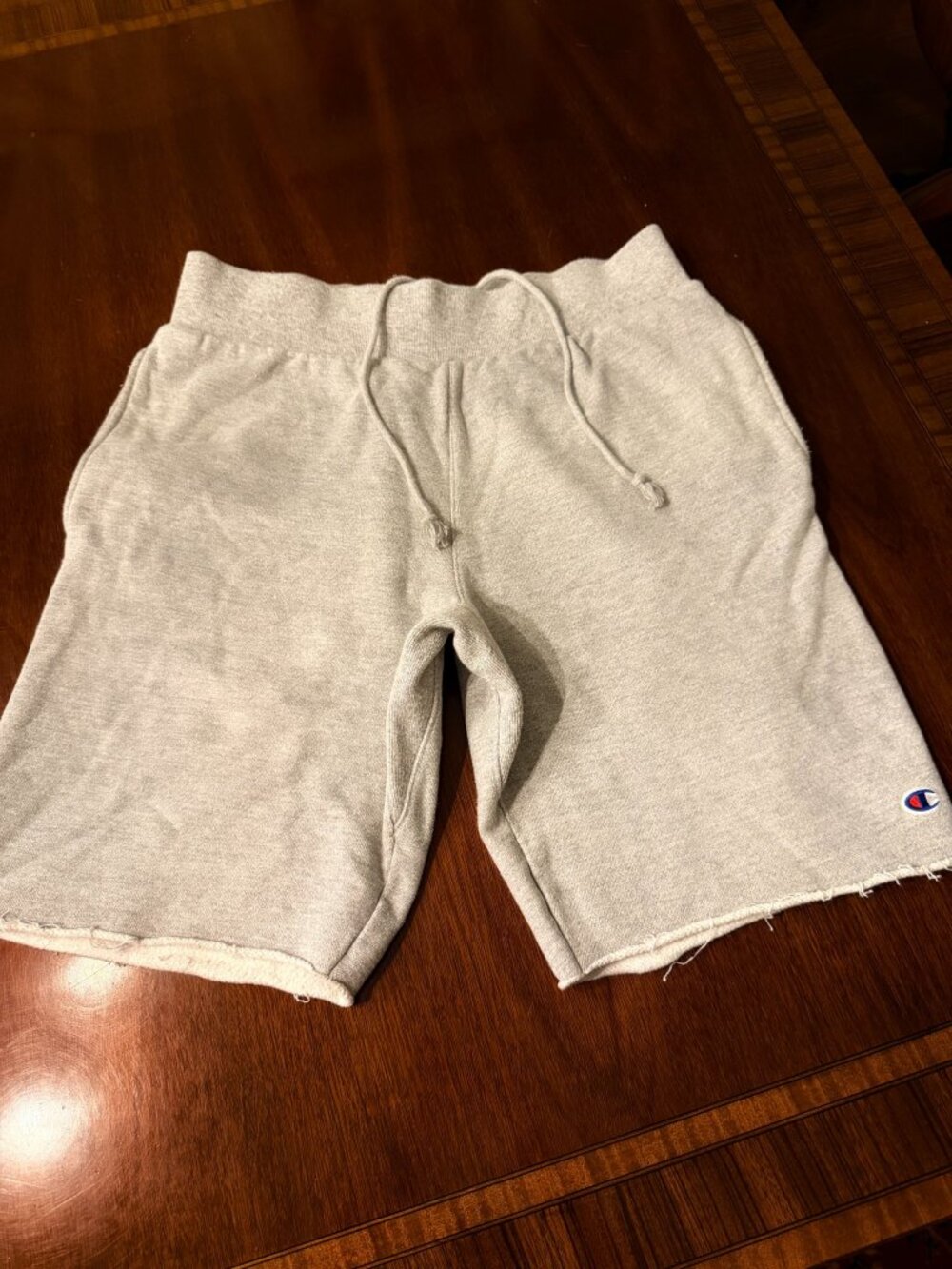 Champion Reverse Weave Gray Cut-Off Sweat Shorts Men’s M